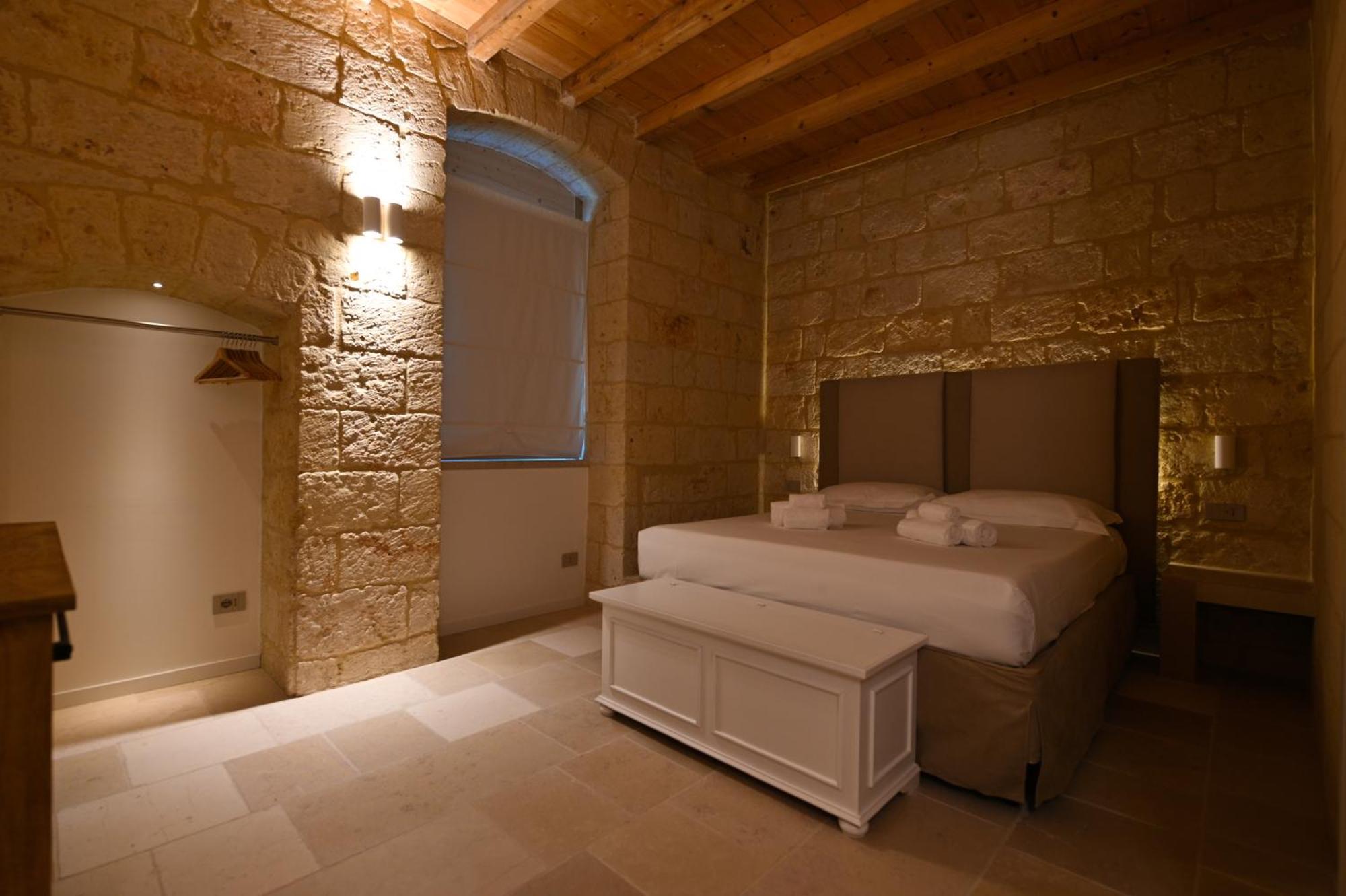 Palazzo Momi Bed and Breakfast Bari Eksteriør billede