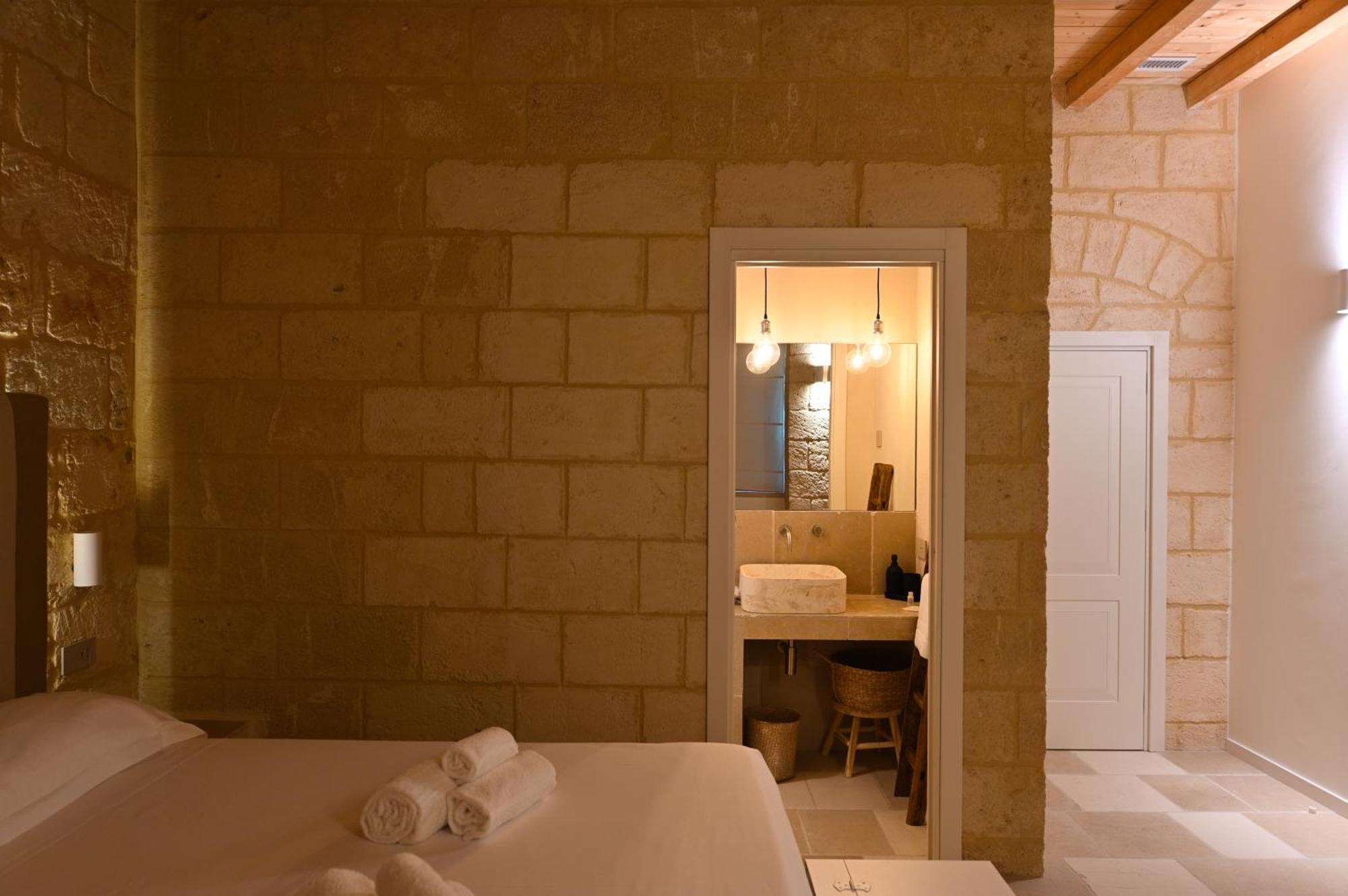 Palazzo Momi Bed and Breakfast Bari Eksteriør billede